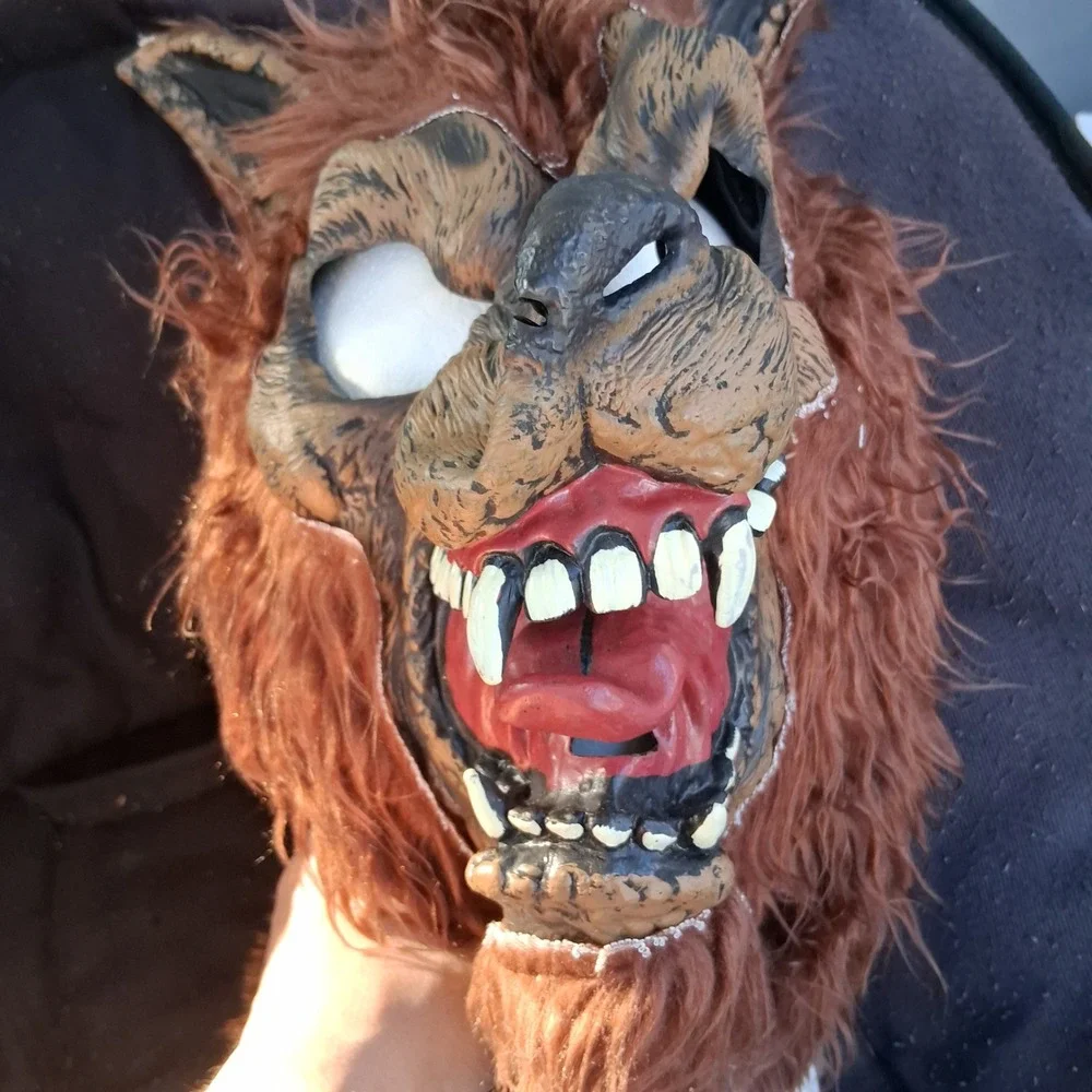 Vintage 90s Brown Furry Werewolf Monster Halloween Rubber Mask Scary Fangs